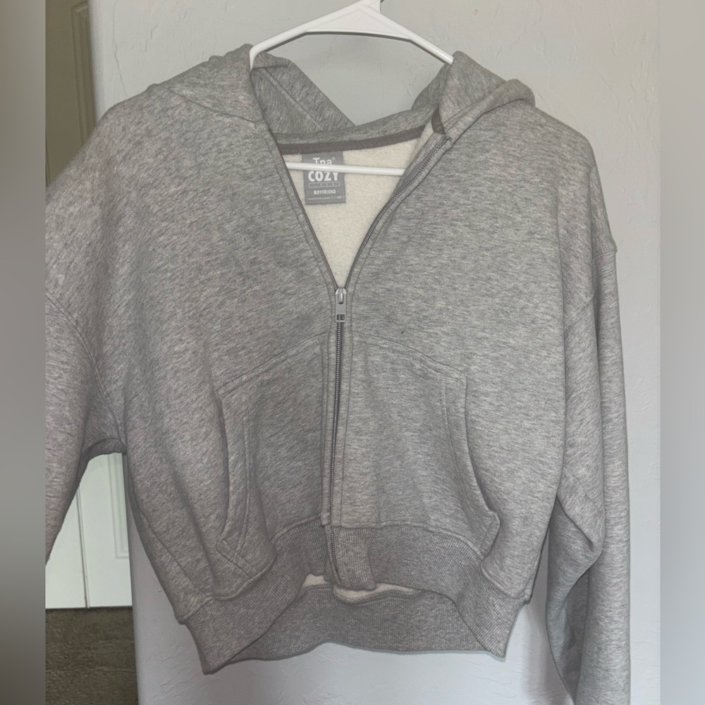 Aritzia Gray Cropped Zip-Up Hoodie